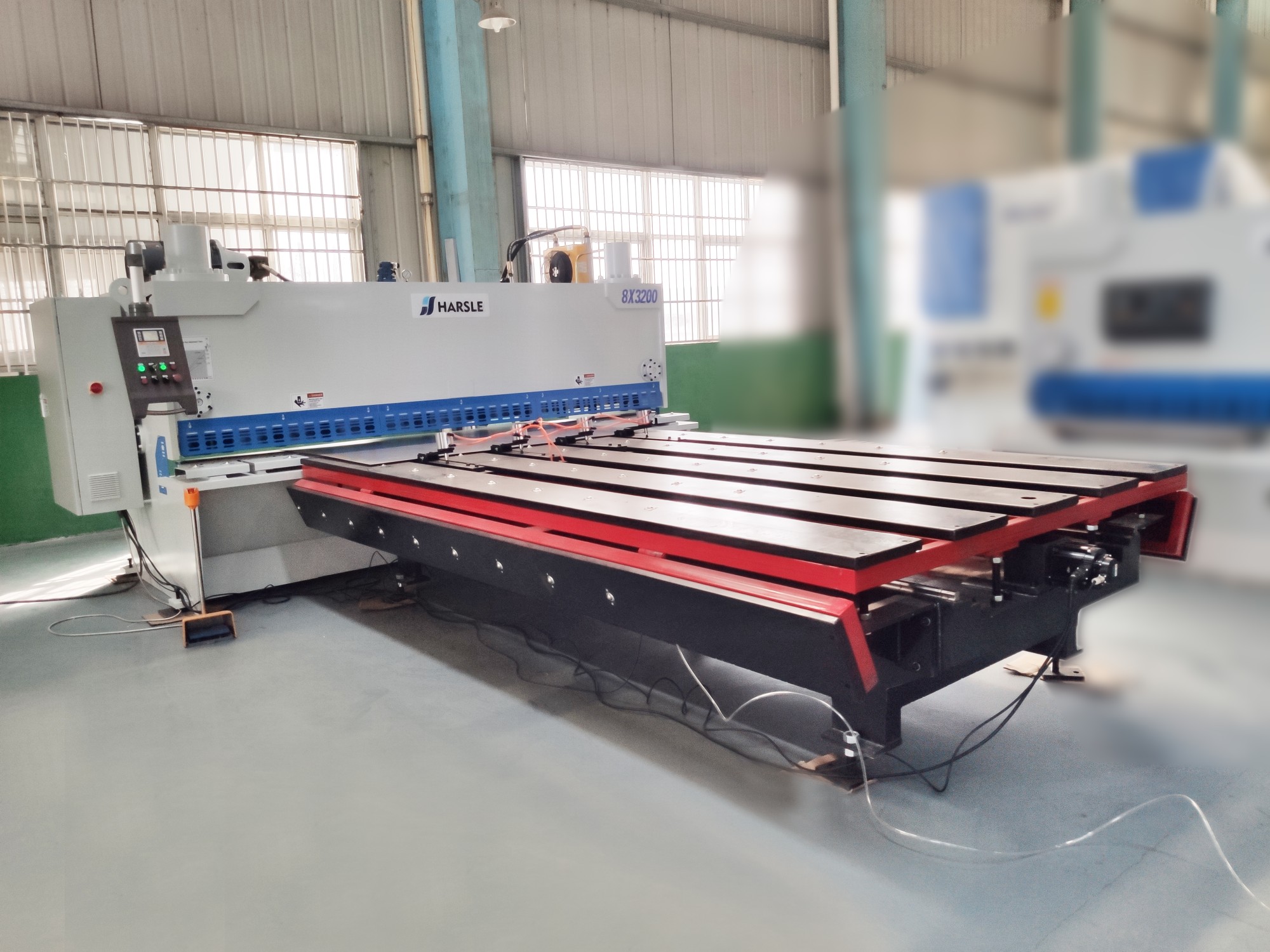 Supply Qc K X Cnc Guillotine Shearing Machine With Auto Front