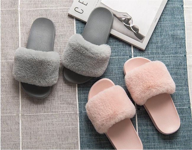 faux fur slipper