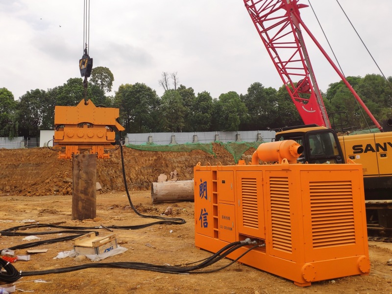 ما هي المطرقة الاهتزازية الهيدروليكية