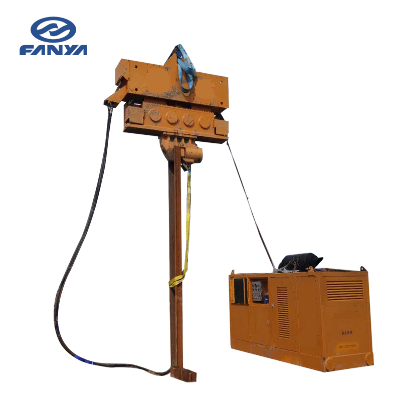 Hydraulic crane suspended vibratory hammers