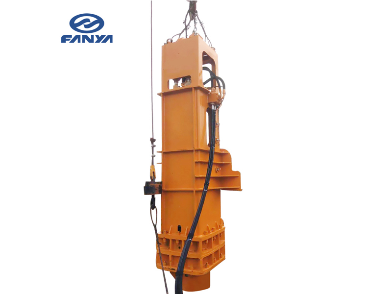 المطرقة الهيدروليكية: تقنية فعالة لدق الأكوام