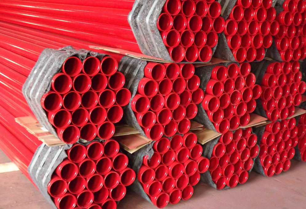 Paint steel pipe