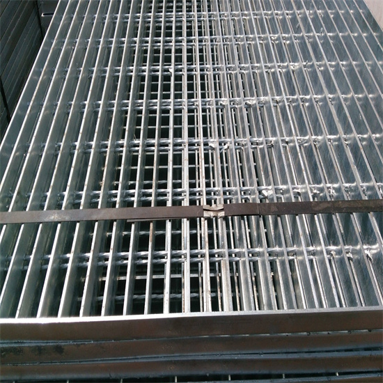 Galvanized steel driveway grating floor heavy duty metal bearing bar steel grid serrated steel grating