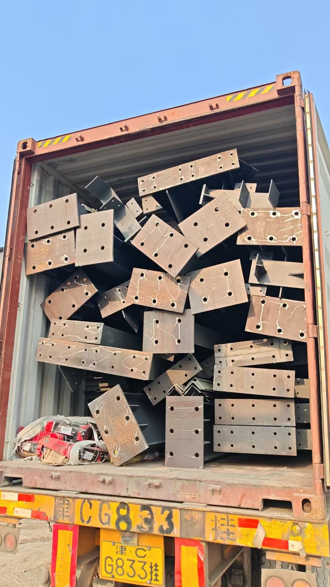 Steel structure container delivery