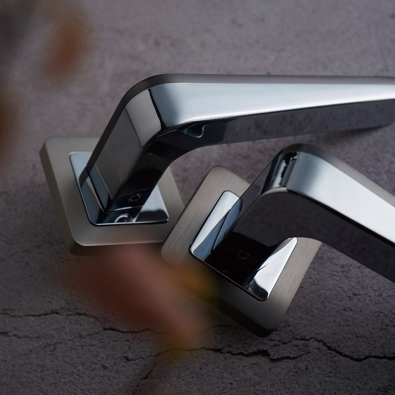 Contemporary Handle In Dual Finish With Square Rose 138-388