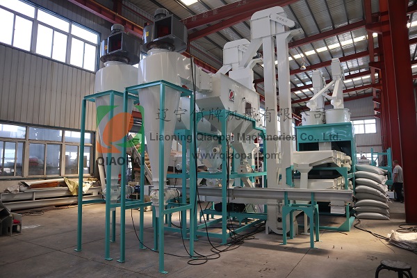 Buy Large Capacity Sunflower Seeds Dehulling Equipment for Oil Pressing Purpose, China Large Capacity Sunflower Seeds Dehulling Equipment for Oil Pressing Purpose, Large Capacity Sunflower Seeds Dehulling Equipment for Oil Pressing Purpose Producers