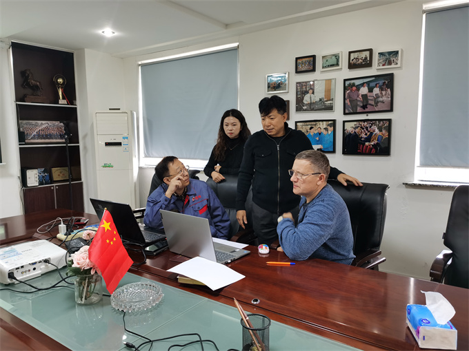 The Russian client visit to Qiaopai company