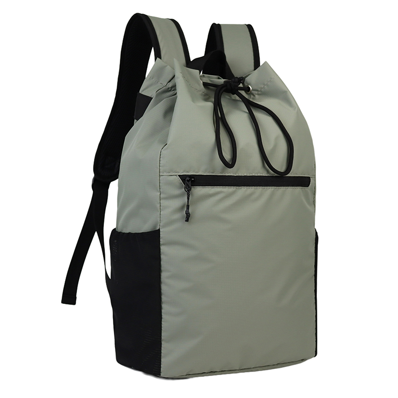 Mochila impermeable con cordón para un almacenamiento seguro y cómodo
