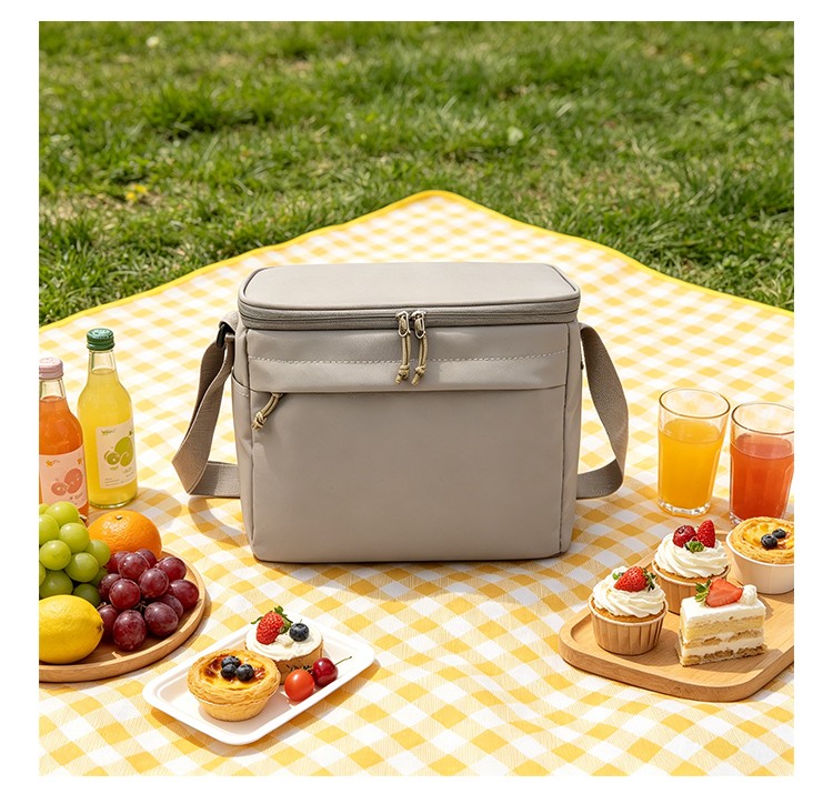 Thermal Cooler Tote Thermal Cooler Tote
