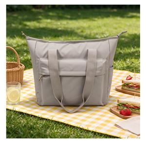 Bolsa térmica aislante gris piedra con bolsillo de solapa
