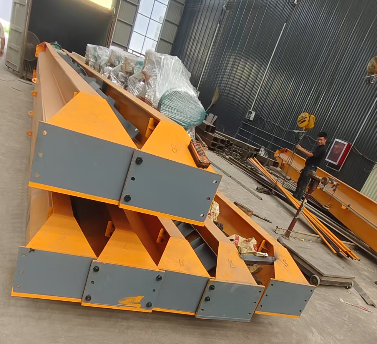 Overhead Cranes Overhead Cranes