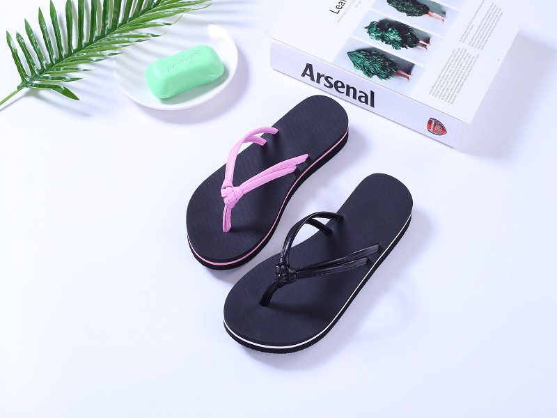 zijn slippers schoenen