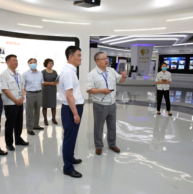 Sun Maolin, secretar al grupului de conducere al partidului al Federației Sindicatelor Dalian și delegația sa au vizitat grupul Bingshan