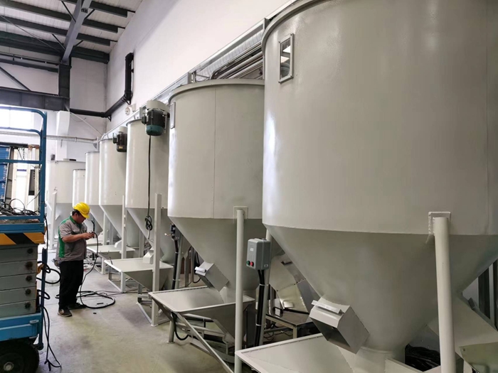 Sistema de alimentación centralizado para la producción de tuberías de HDPE