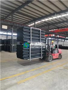 Carico di tubi in HDPE di lunghezza speciale