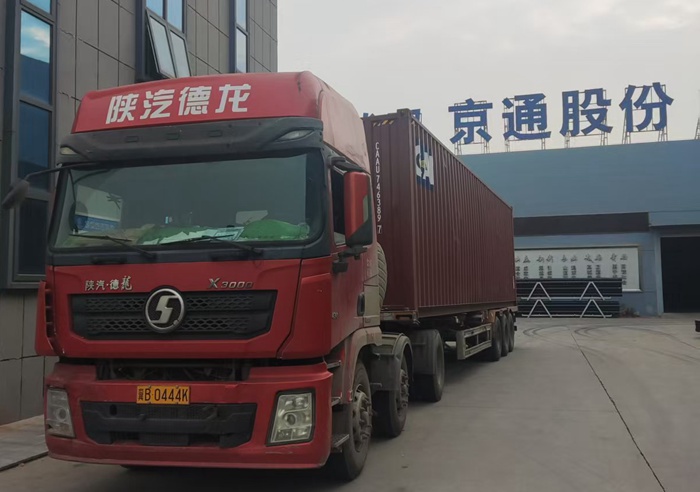 أنابيب البولي إيثيلين عالية الكثافة تم شحنها إلى بلجيكا