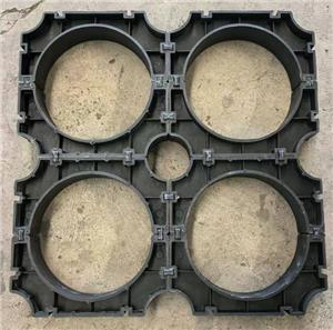 Distanziatori in HDPE per tubi interrati