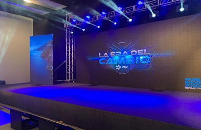 P3.91mm 500 x 500mm high refresh LED display screen in Peru