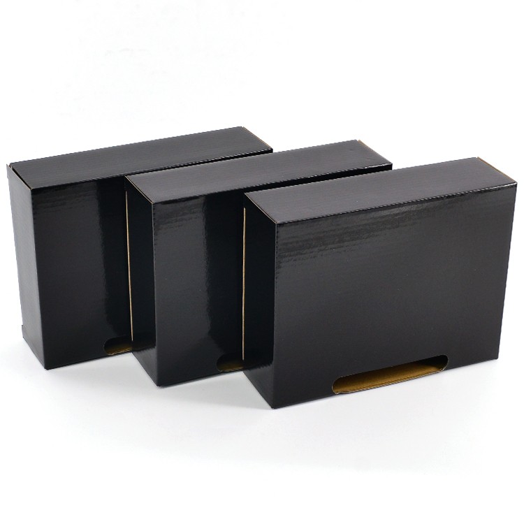 Китай Черный ящик из гофрированного картона E Flute Packaging Facory, производитель