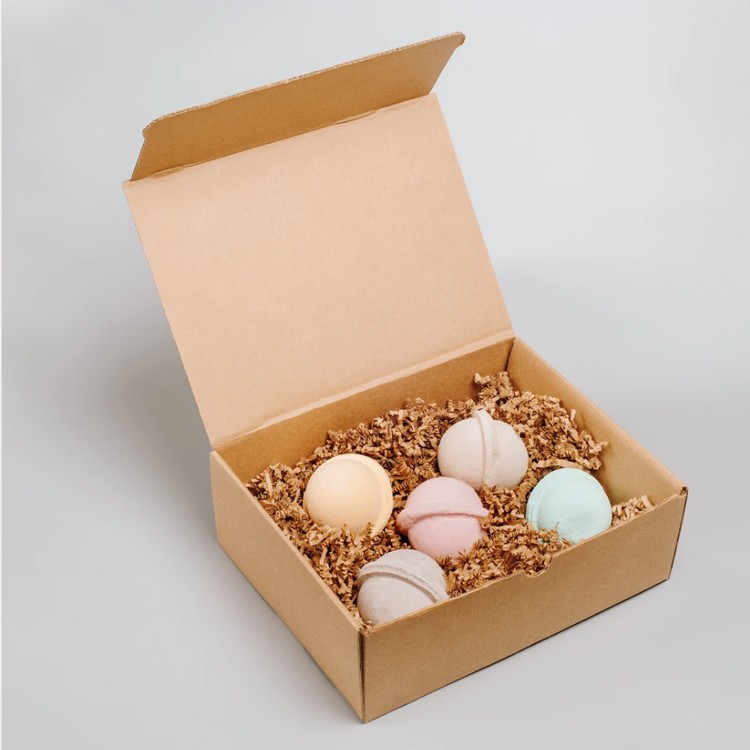 What to Include on Your Bath Bomb Boxes