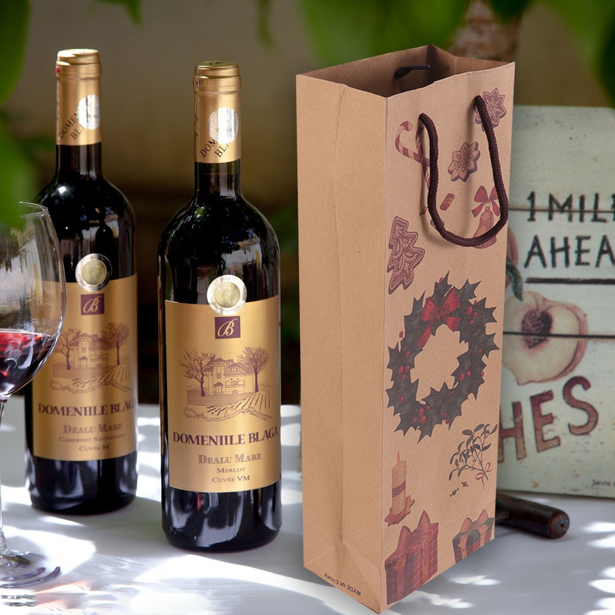 Китай Экологичная офсетная печать Кмык подгоняла напечатанную коробку крафт-бумаги цвета Брауна упаковывая для упаковки вина, производитель