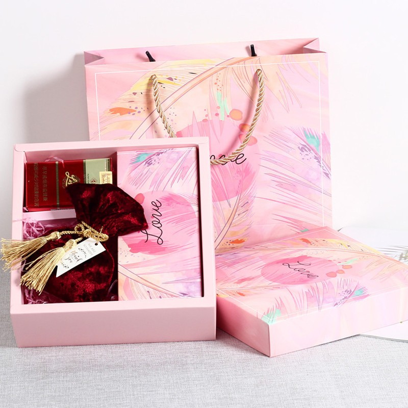 Acheter Boîte-cadeau en papier couché imprimé rose personnalisé en usine,Boîte-cadeau en papier couché imprimé rose personnalisé en usine Prix,Boîte-cadeau en papier couché imprimé rose personnalisé en usine Marques,Boîte-cadeau en papier couché imprimé rose personnalisé en usine Fabricant,Boîte-cadeau en papier couché imprimé rose personnalisé en usine Quotes,Boîte-cadeau en papier couché imprimé rose personnalisé en usine Société,