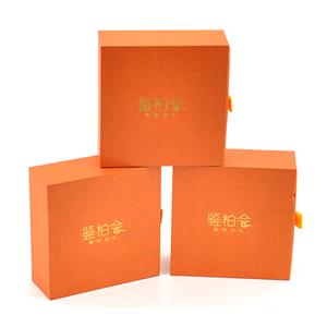 Подаръчна кутия с чекмедже в оранжев цвят за бижута и гривна