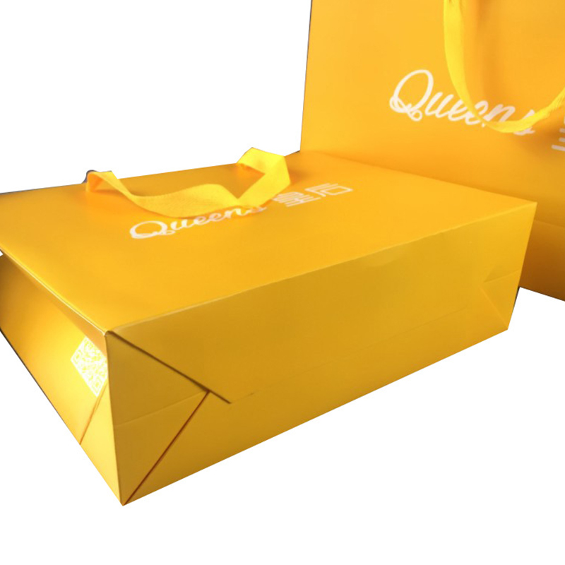 Yellow color Paper shopping bag for gift and cloths cosmetic paper bag
