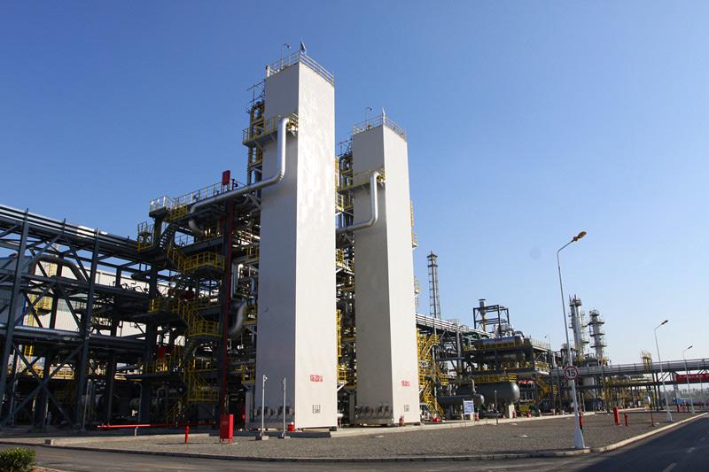 low investment LNG liquefaction plant