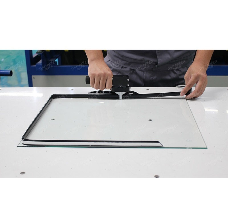 Китай Гибкая прокладка ТБСЕ с двойным уплотнением, используемая для герметизации полого стекла, производитель