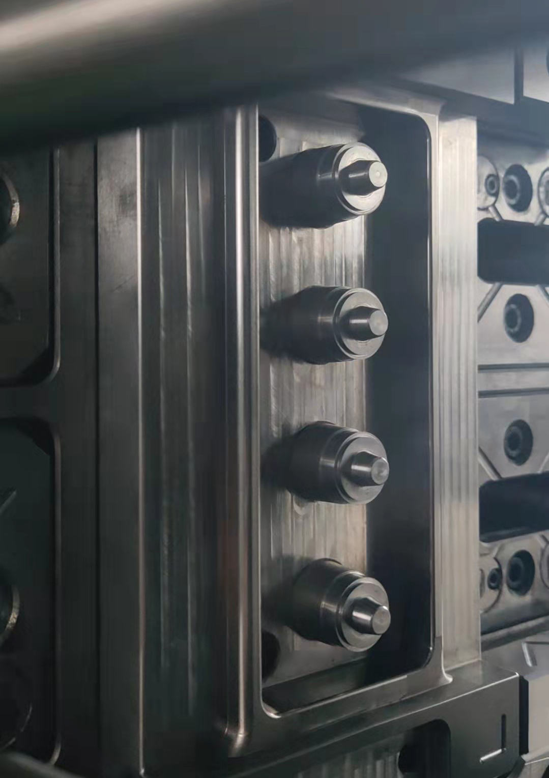 injection mold manufacturing