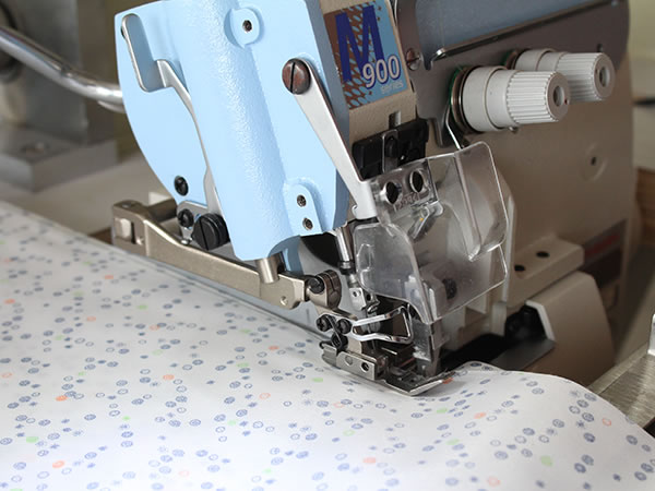 cloth folding machine