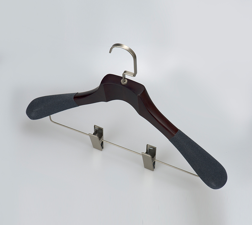 hanger velvet non slip