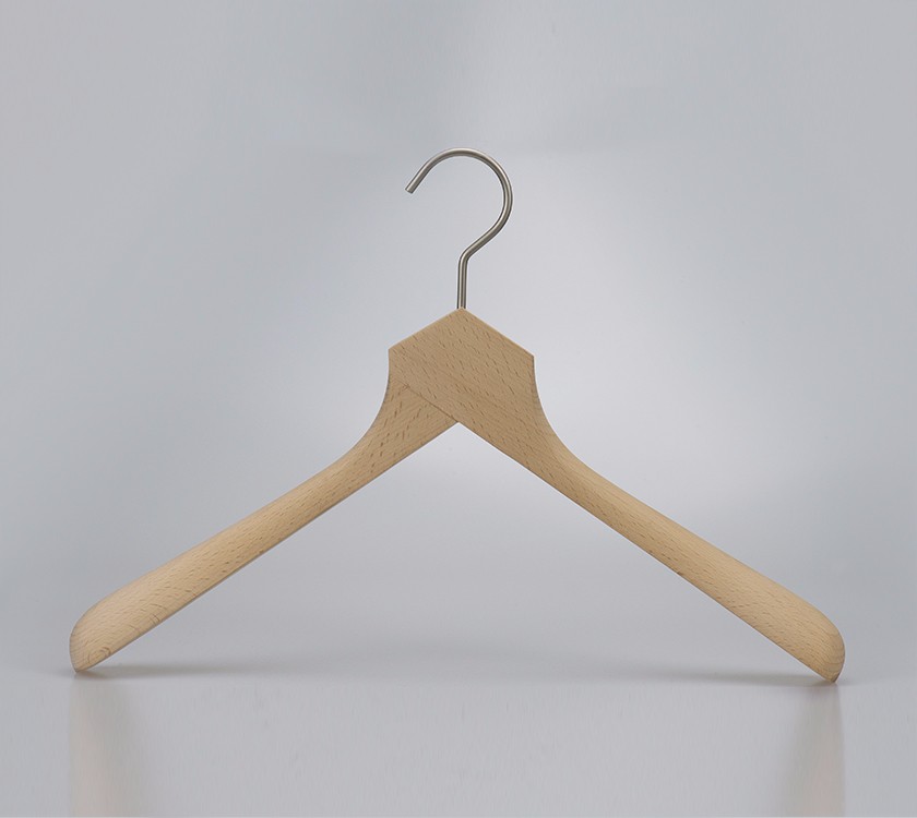 Custom Wooden Broad Shoulder Suit Hanger Rack