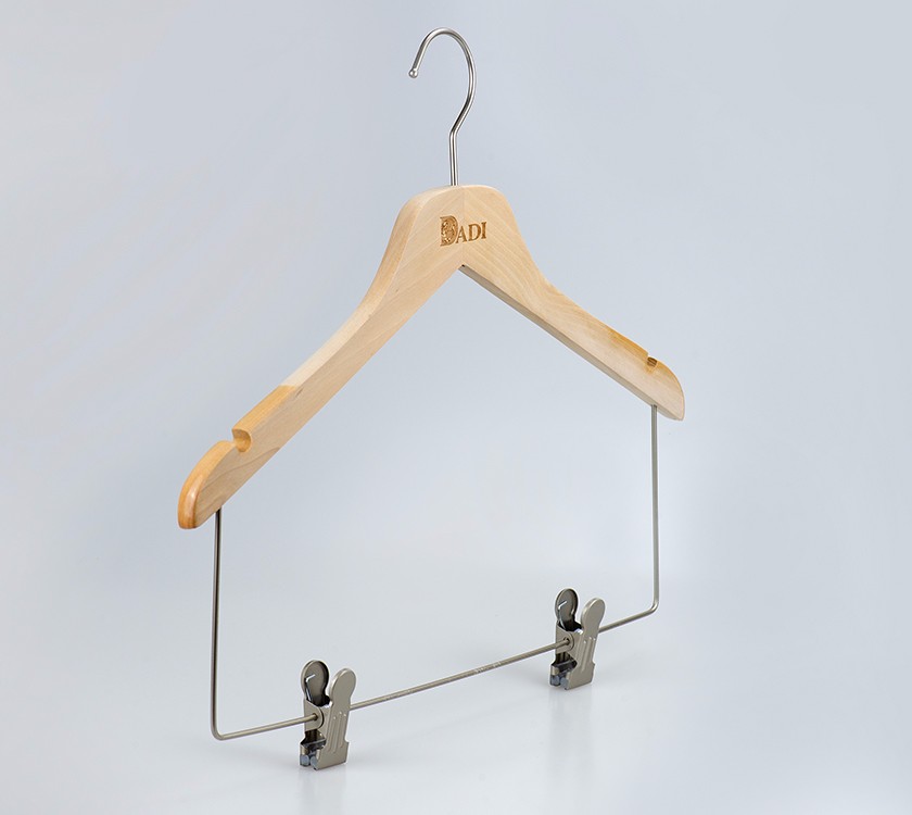 Anti Slip Wood Baby Cloth Hanger With Clips