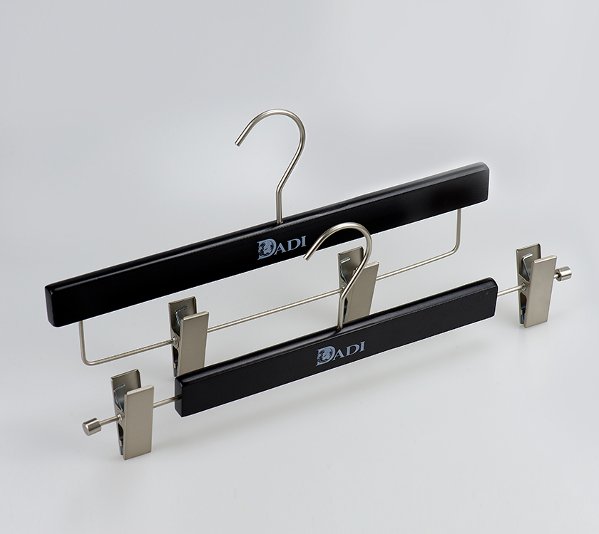 trouser hanger with clips