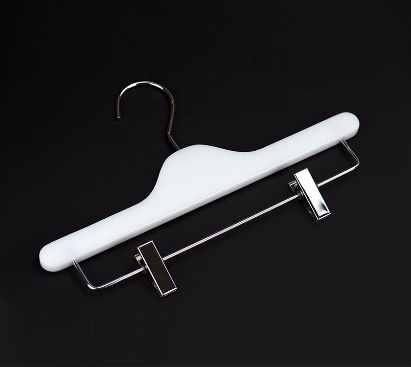 Cheat Children Plastic Pant Hanger With Clips