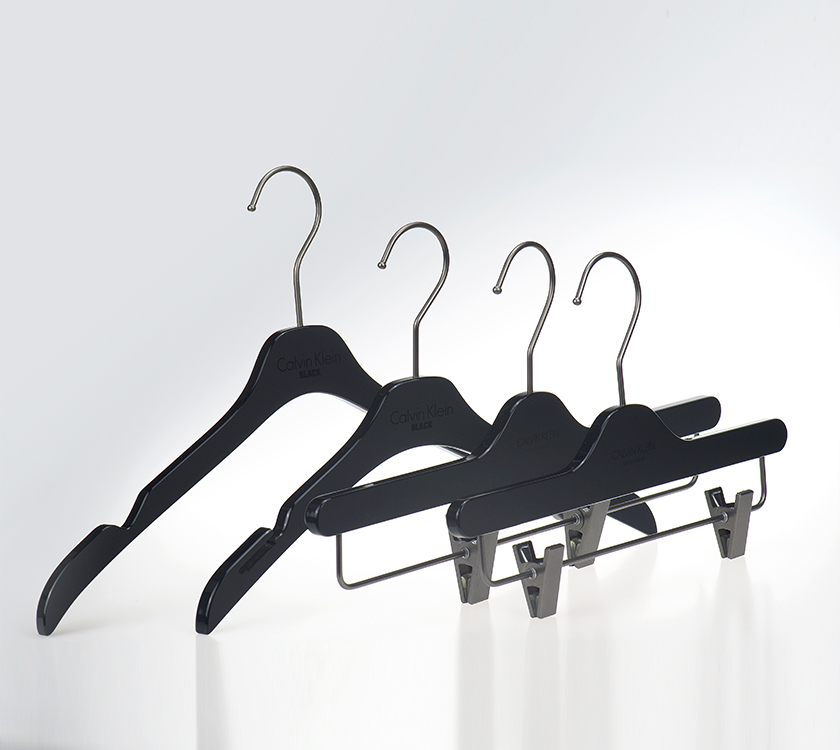 plastic hanger with clip