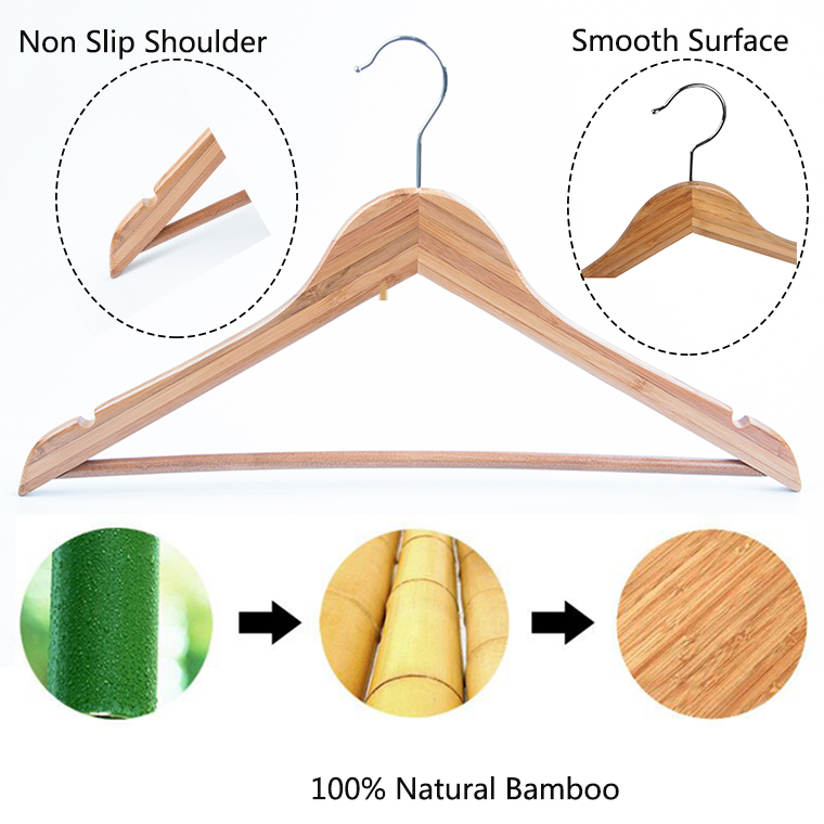 cabides em pau de bambu