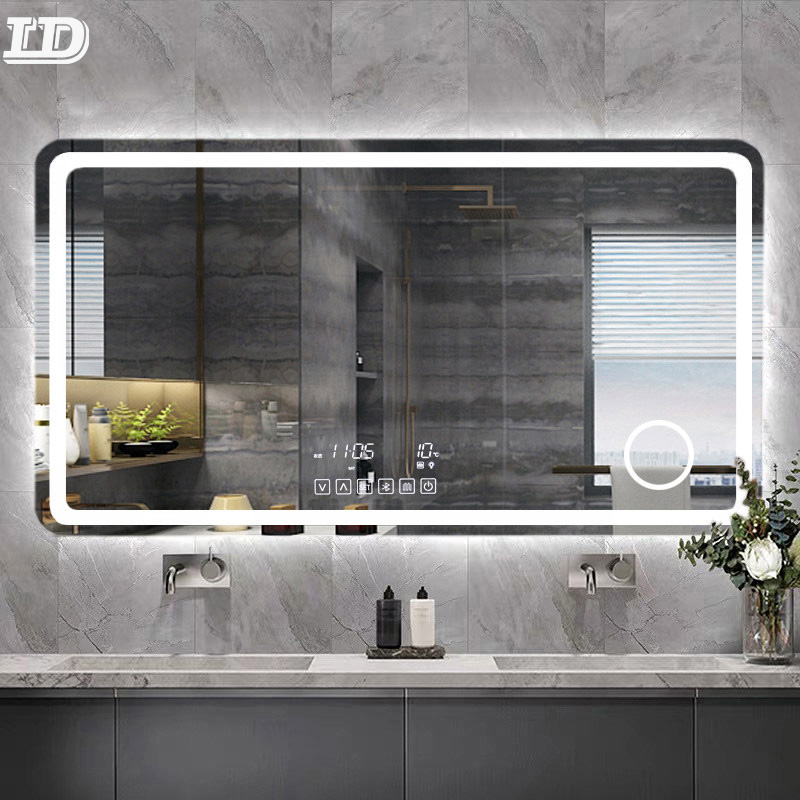 Su geçirmez akıllı dokunmatik ekran özelleştirilmiş modern banyo led ışıklı ayna