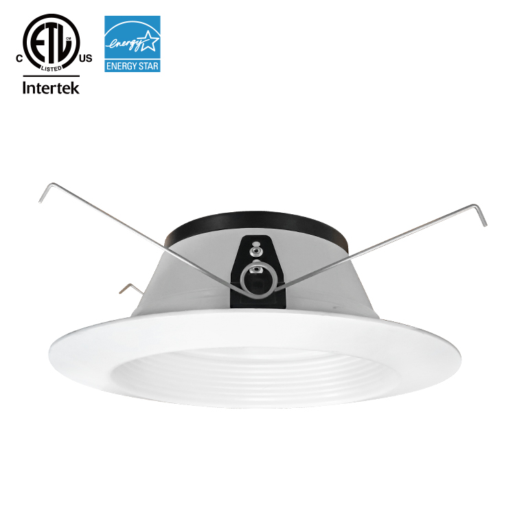6 tuuman 3CCT LED upotettava kattovalo himmennettävä ETL alasvalo