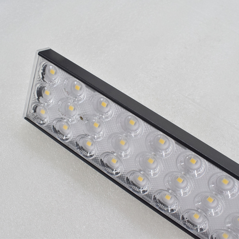 Heavy-Duty LED Linear High Bay Easy-Mount Fixture for Commercial Spaces