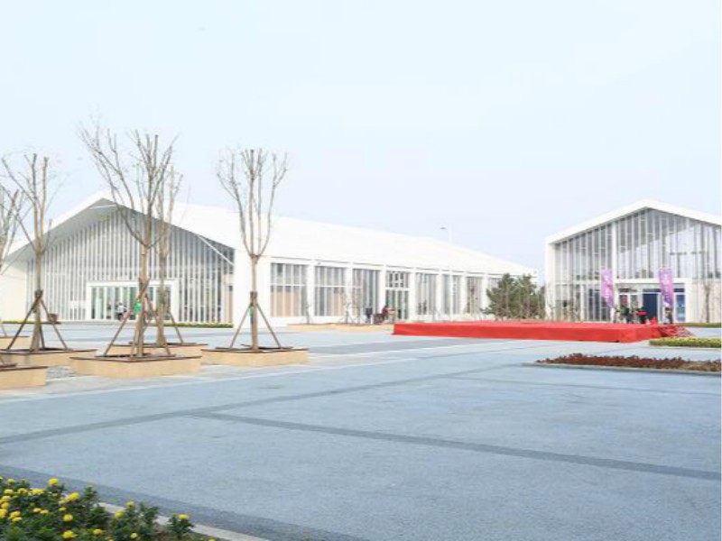 Hanger tent clothing exhibition