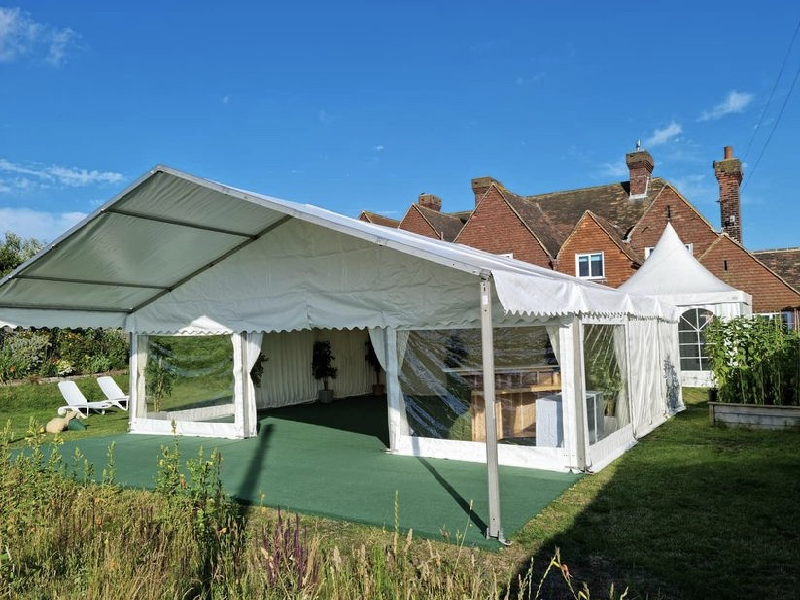 Carpa combinada de césped al aire libre