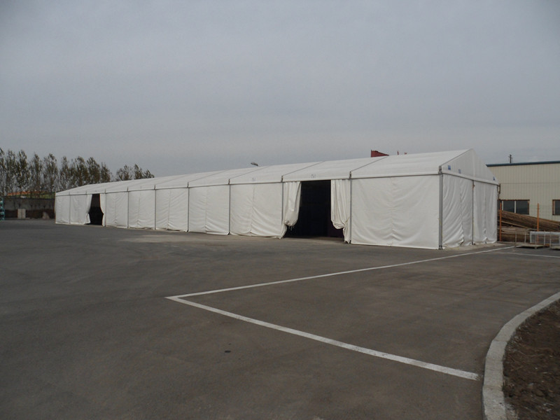 Almacén de carpa industrial