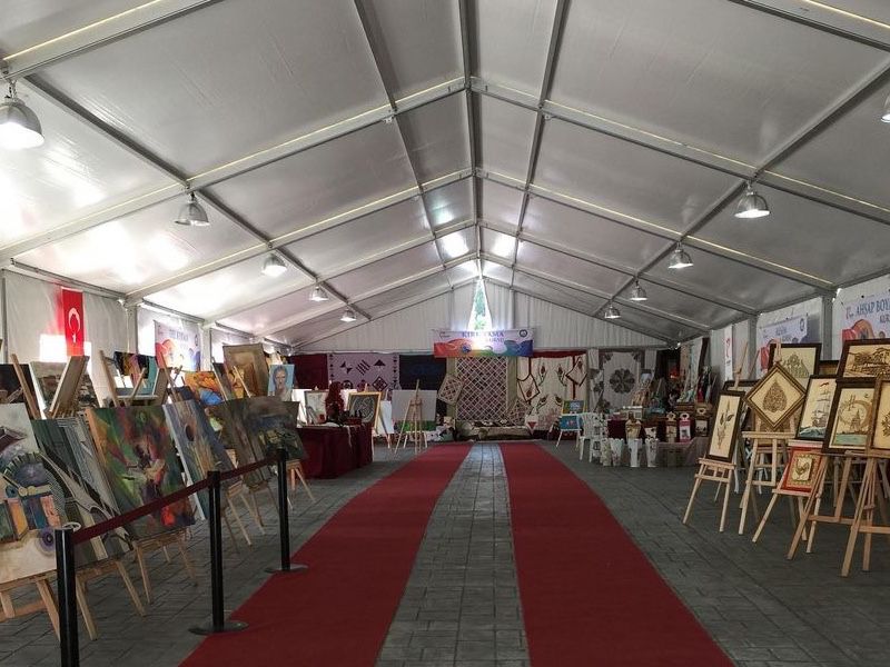 Outdoor Painting exhibition tent