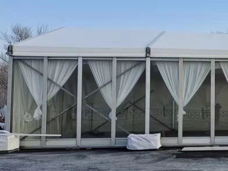 glass-wall-tent