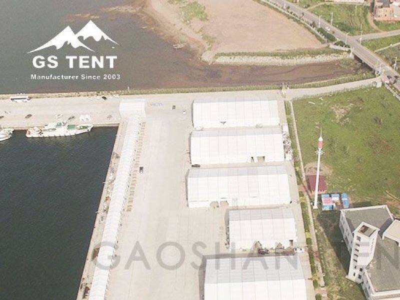 Шатер для временной выставки на открытом воздухе