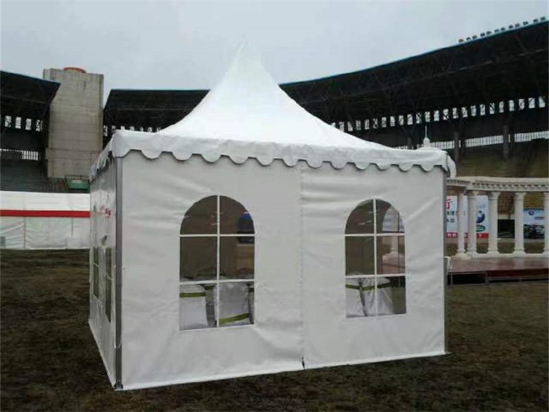 Country pagoda tent