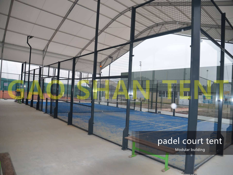 couverture de terrain de padel